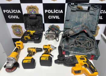 PCES prende dois homens por furto qualificado em residência em construção em Pinheiros PCES prende dois homens por furto qualificado em residência em construção em Pinheiros