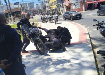 Guarda Municipal recupera moto com restrição de furto Guarda Municipal recupera moto com restrição de furto