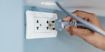 Dia das Crianças: cuidados simples ajudam a manter a diversão longe dos riscos elétricos