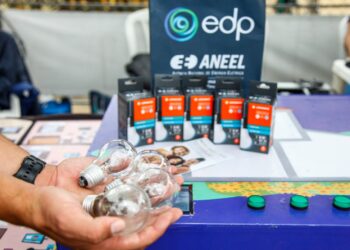 EDP leva troca gratuita de lâmpadas e van de atendimento a bairros da Serra EDP leva troca gratuita de lâmpadas e van de atendimento a bairros da Serra