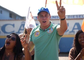 Da Vitória é reeleito deputado federal com mais de 107 mil votos e destaca reconhecimento dos capixabas Da Vitória é reeleito deputado federal com mais de 107 mil votos e destaca reconhecimento dos capixabas